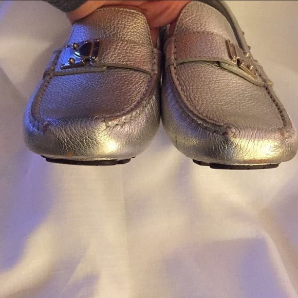 LOUIS VUITTON RARE! Driving Mocs Silver EU 37 - Picture 5 of 8